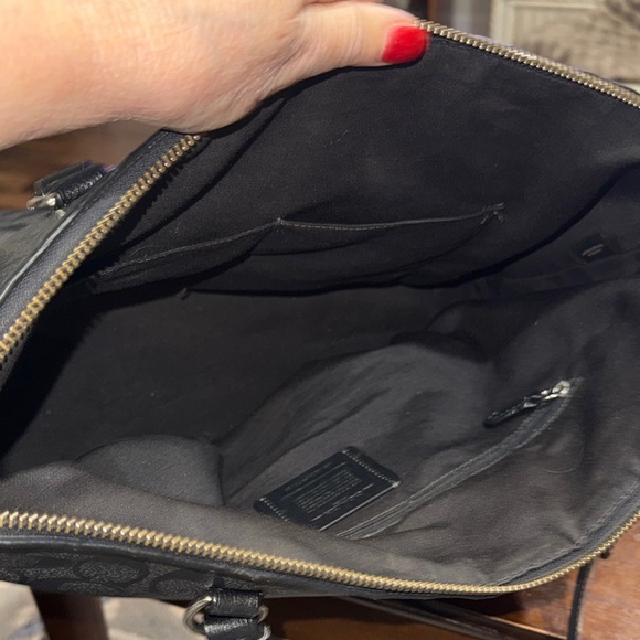 Coach Black Gallery Tote in Signature Graphite Canvas - Picture 11 of 11